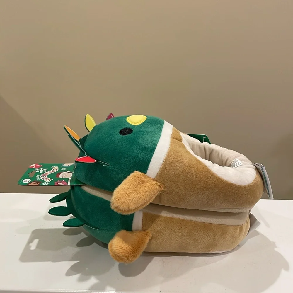 NWT Kids Size 13-1 Avery the Duck with Christmas Lights Squishmallow Slippers